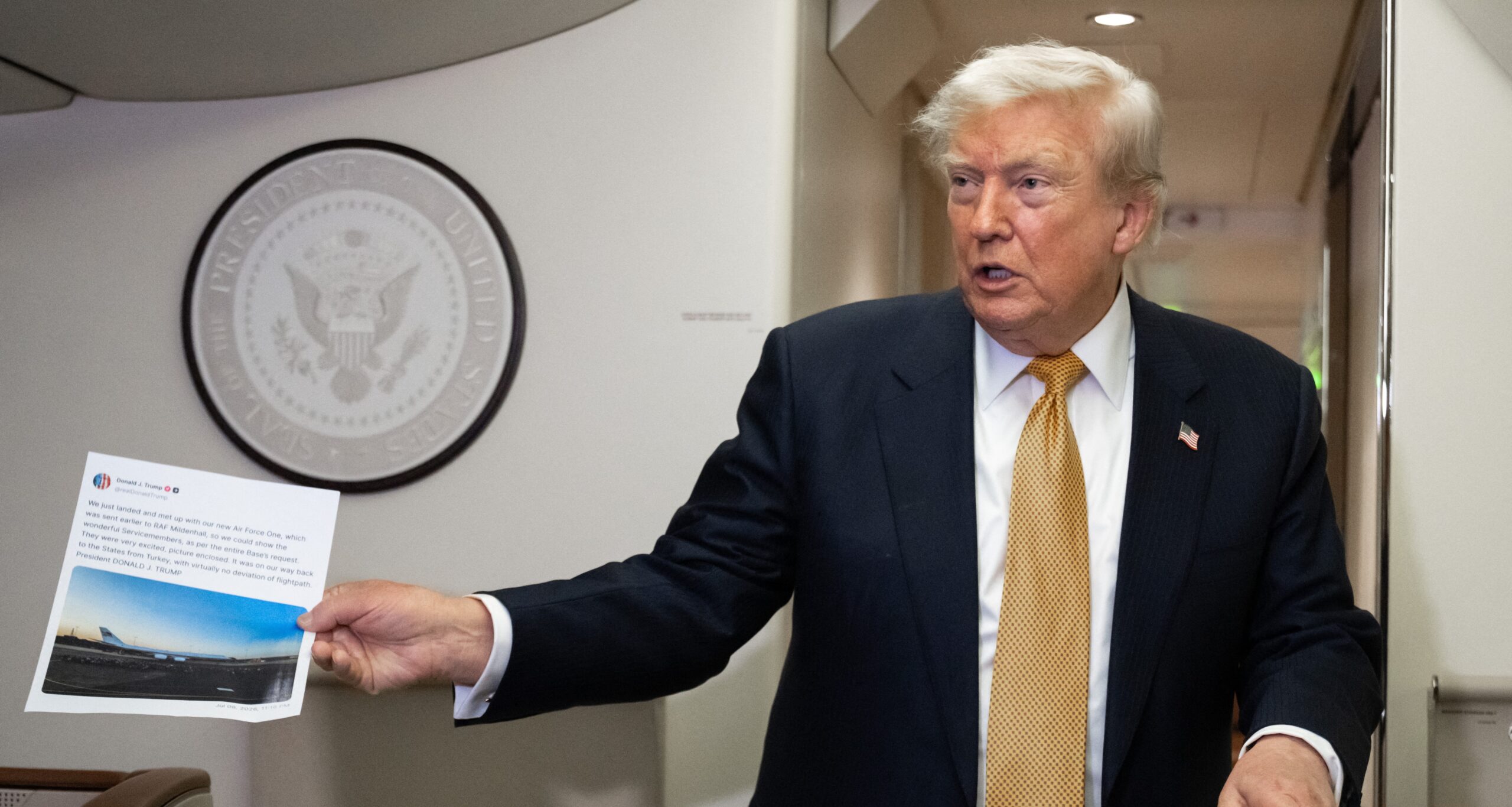 Truth API: Trump vende vantagem de milissegundos a investidores - Imagem do artigo original