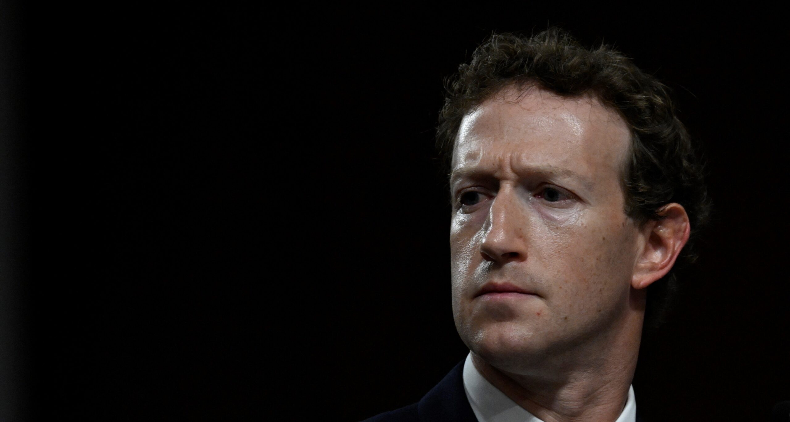 Mark Zuckerberg IA: CEO da Meta descarta freio na tecnologia - Imagem do artigo