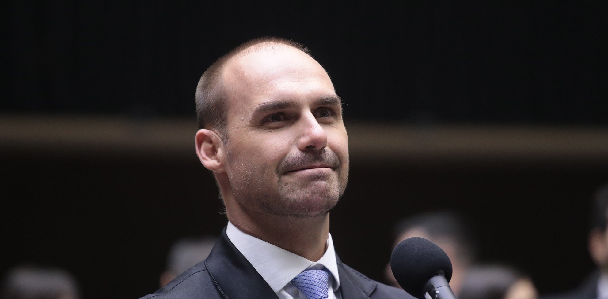 Abandono de trabalho: por que Eduardo Bolsonaro foi demitido - Imagem do artigo