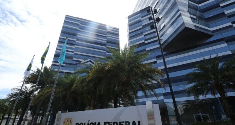 PF arquiva investigação sobre interferência dos EUA nas urnas - Imagem do artigo original