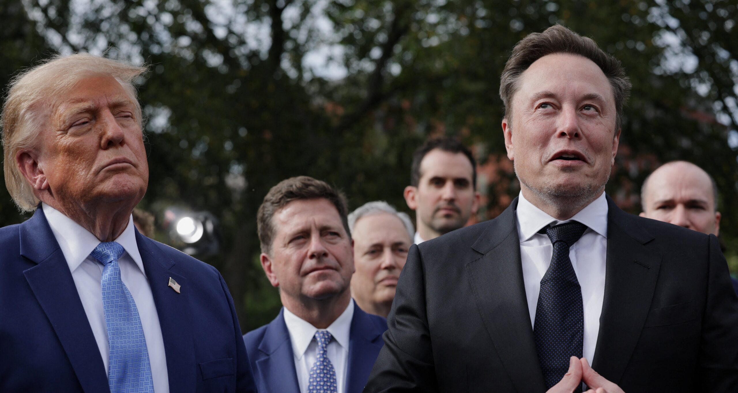 Trump entrega honraria científica a Elon Musk e CEOs - Imagem do artigo original